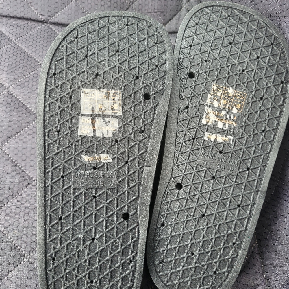●●BAMBOO RHINESTONE SLIDES●● - Picture 5 of 8